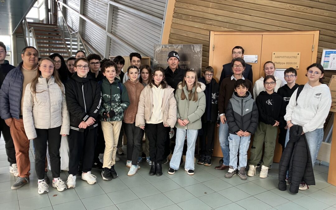 Une classe de 4ᵉ du collège Charlemagne de Bruyères accueillie à l’ENSTIB dans le cadre des Cordées de la réussite